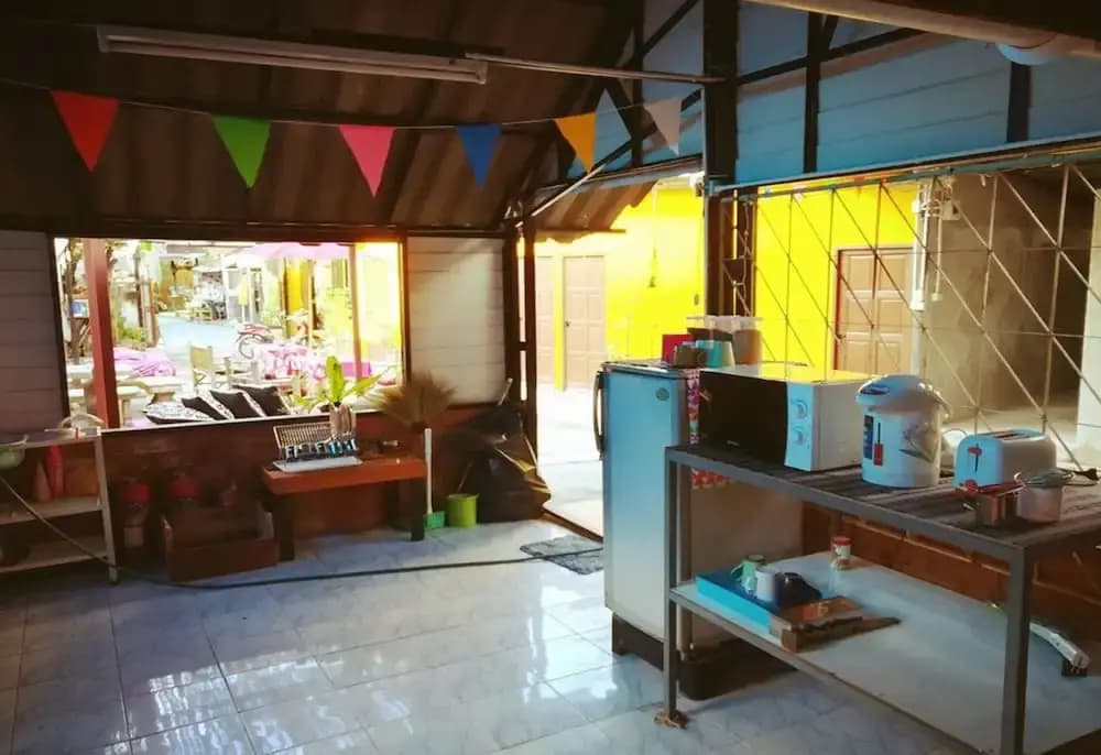 Cody Guesthouse - Hostel - photo 14