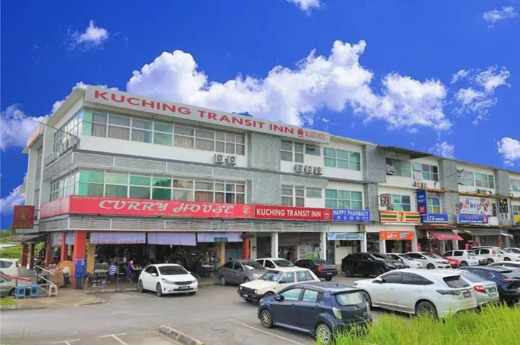Kuching Transit Inn - photo 1