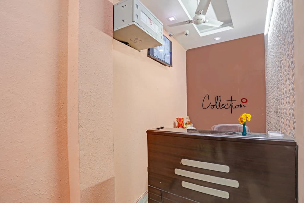 Collection O Nirvana Residency Near Lotus Temple - photo 7