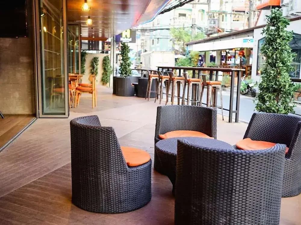 Mad Monkey Phuket - photo 28