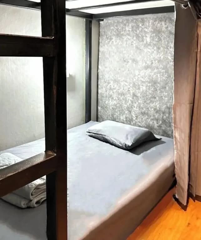 Bed Space Hostel - photo 4