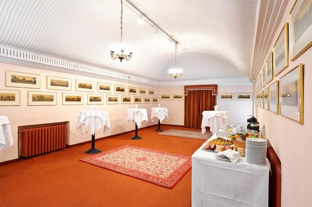 Hotel Regina - photo 33