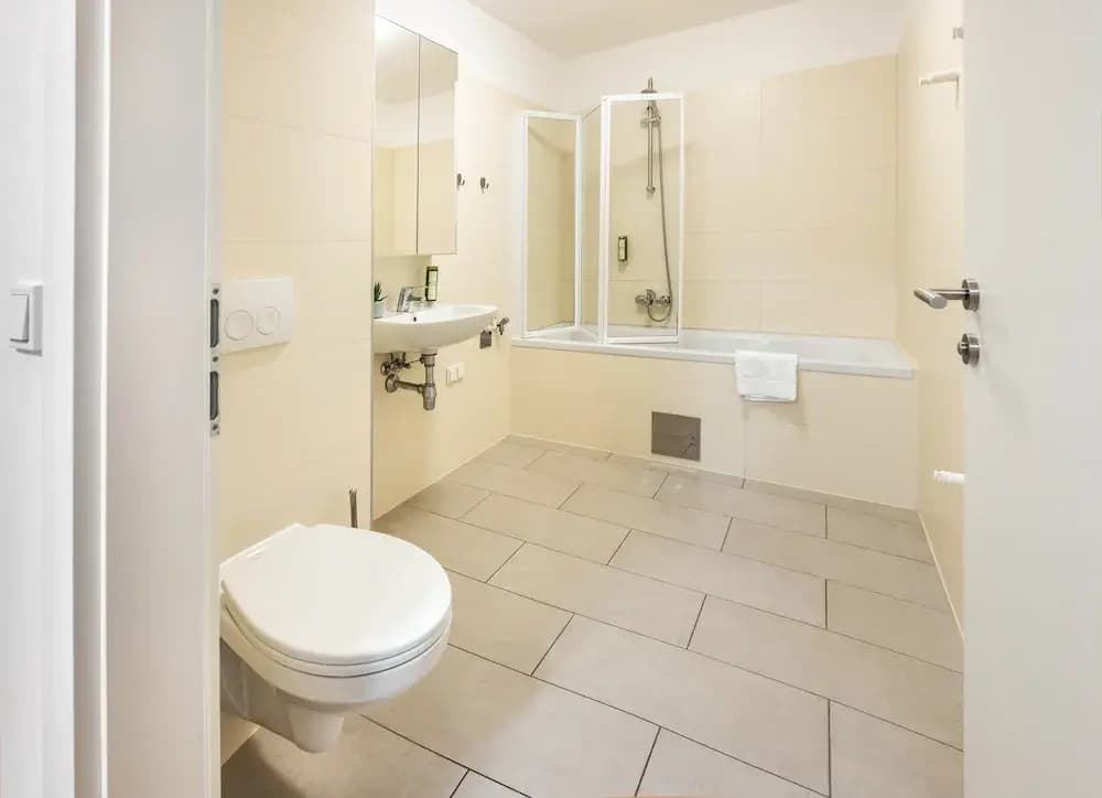 Jimmy's Apartments - photo 10