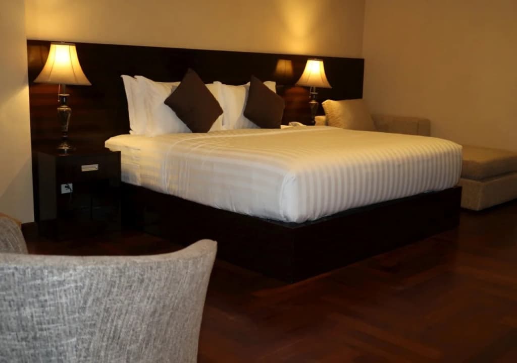 Arthur Suites by Premier Hospitality Asia - photo 3