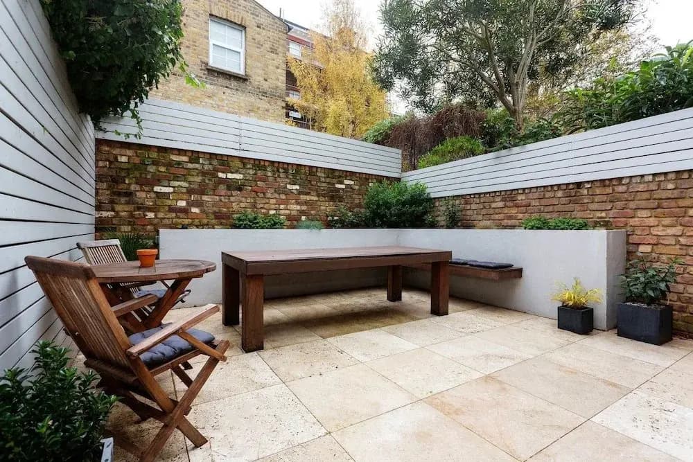 Aslett House - photo 8