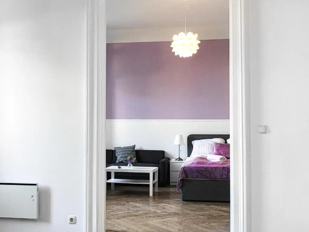 Commodious 2BR Apt. Near AKH-Perfect for Groups - photo 2