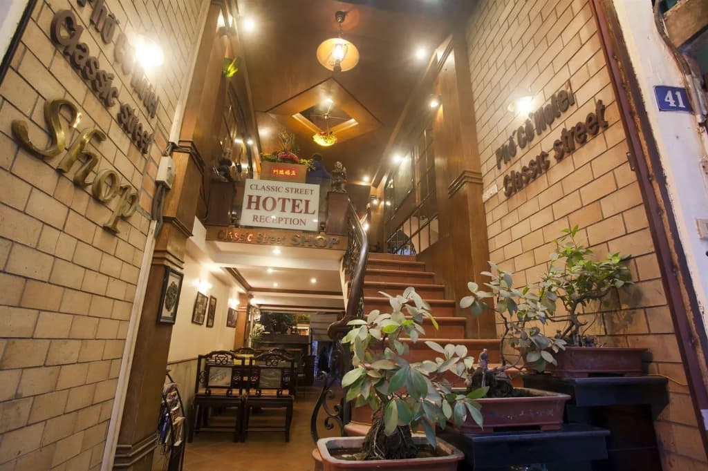 Classic Street Hotel - photo 17
