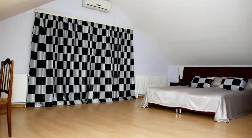 Hotel GT - photo 2