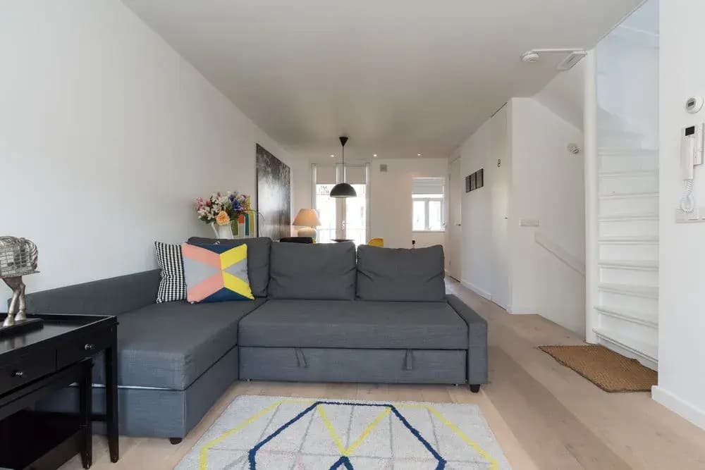 Ruby van Gogh Apartments - photo 11