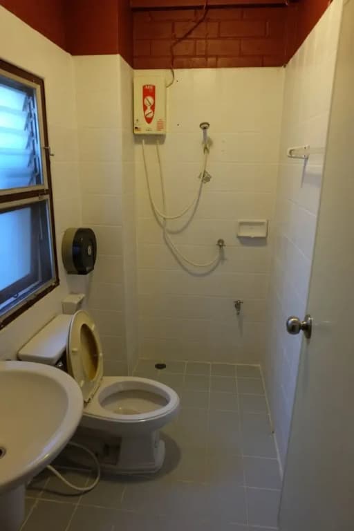 Red Brick Guesthouse - photo 9