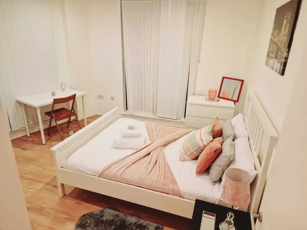Deluxe 2-bed Apartment Near Shoreditch - photo 3