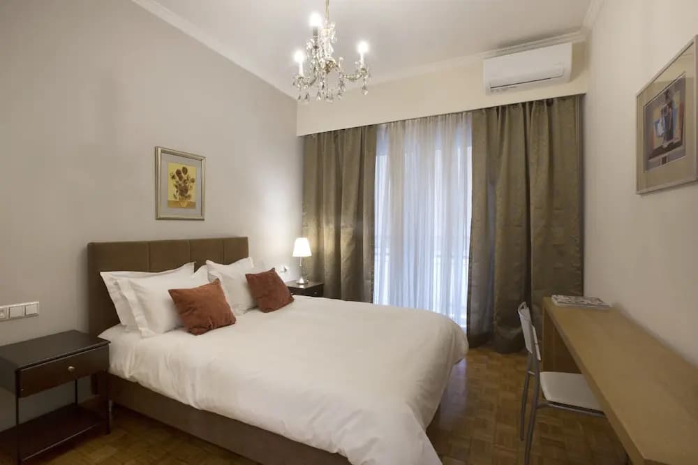 Koukaki Deluxe Apt at Syggrou-Fix - photo 6