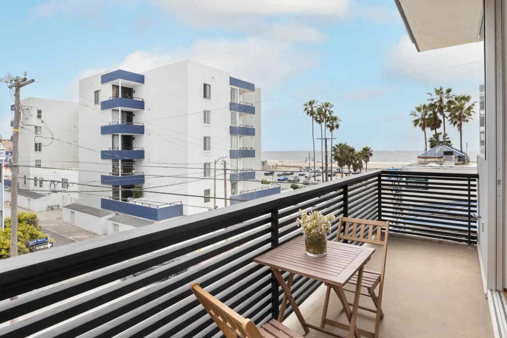 Venice View by Avantstay Walk to Venice Beach Rooftop, Ice Bath, Luxe Design - photo 21