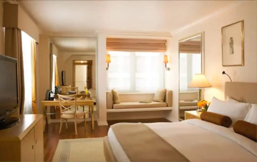 Taj Campton Place - photo 6