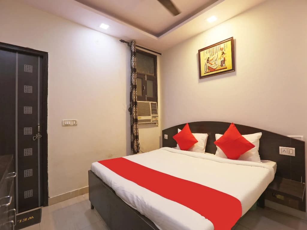 OYO 45772 Silver Residency - photo 2