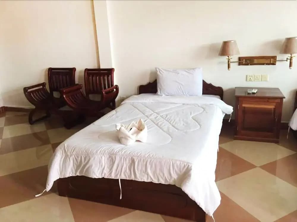 Moha Mean Hotel - photo 5