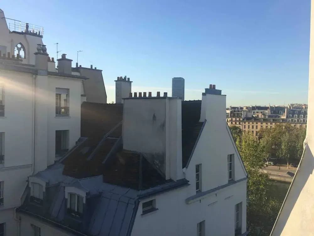 Ile St Louis. Silence And Swing Over The Roofs ! - main photo