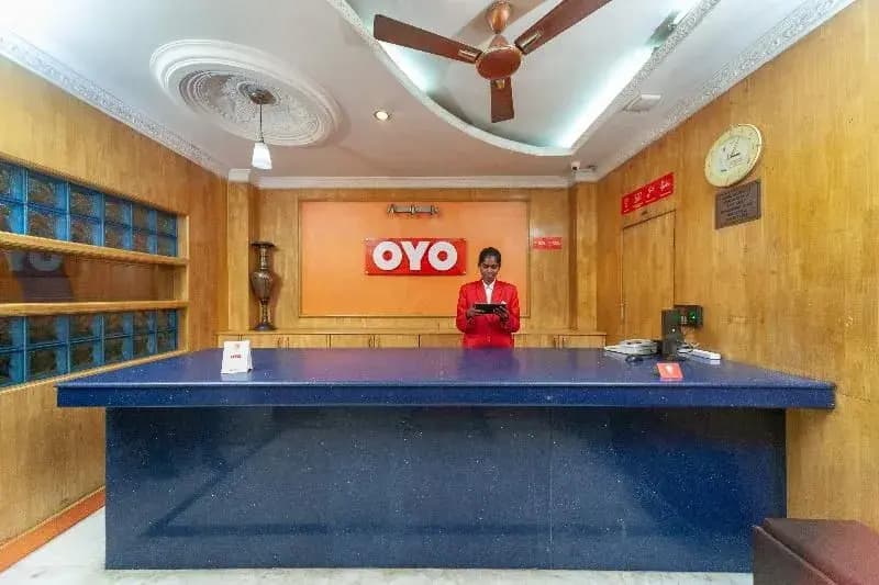 OYO 24040 SilverKey Marigold Krishna Nagar - photo 12