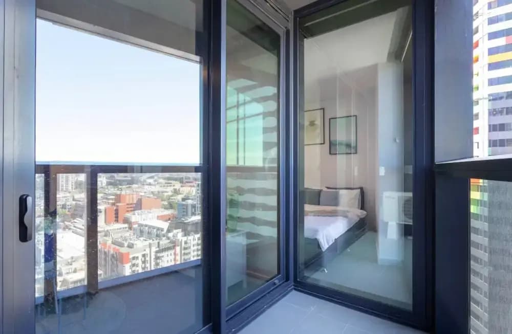 Holistay Premium - Swanston Central - photo 6