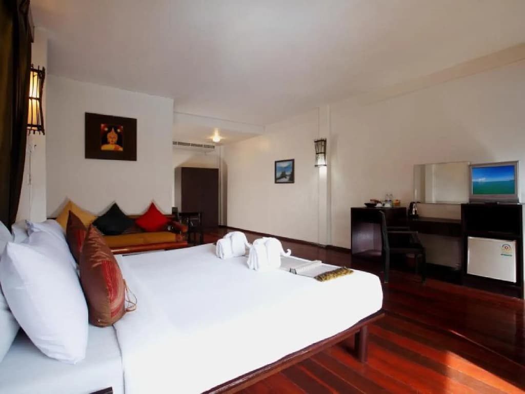 Bamboo Beach Hotel & Spa - photo 3