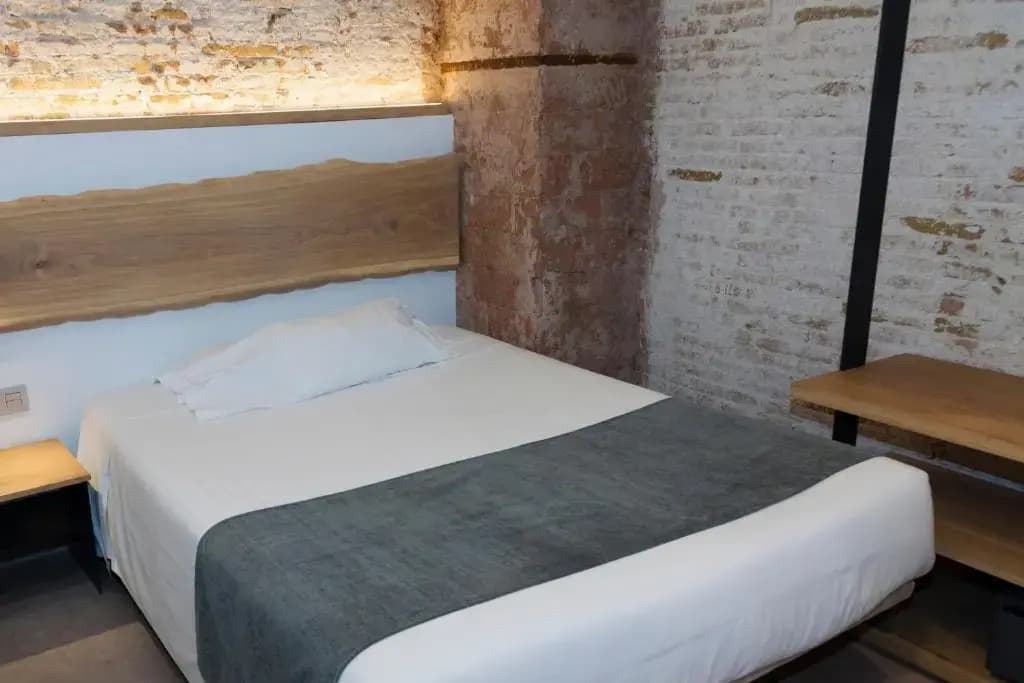Paris Hostal - photo 3
