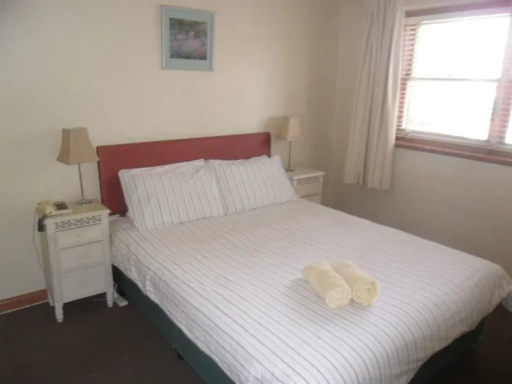 Australian Home Away @ Moonee Ponds - photo 4