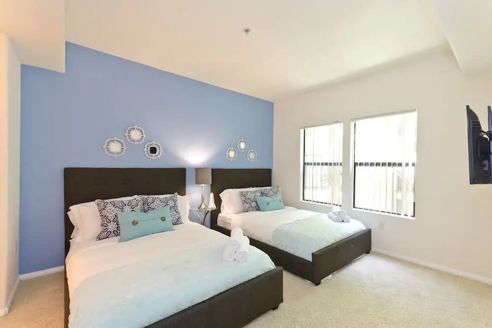 Downtown LA City View Suite - photo 3