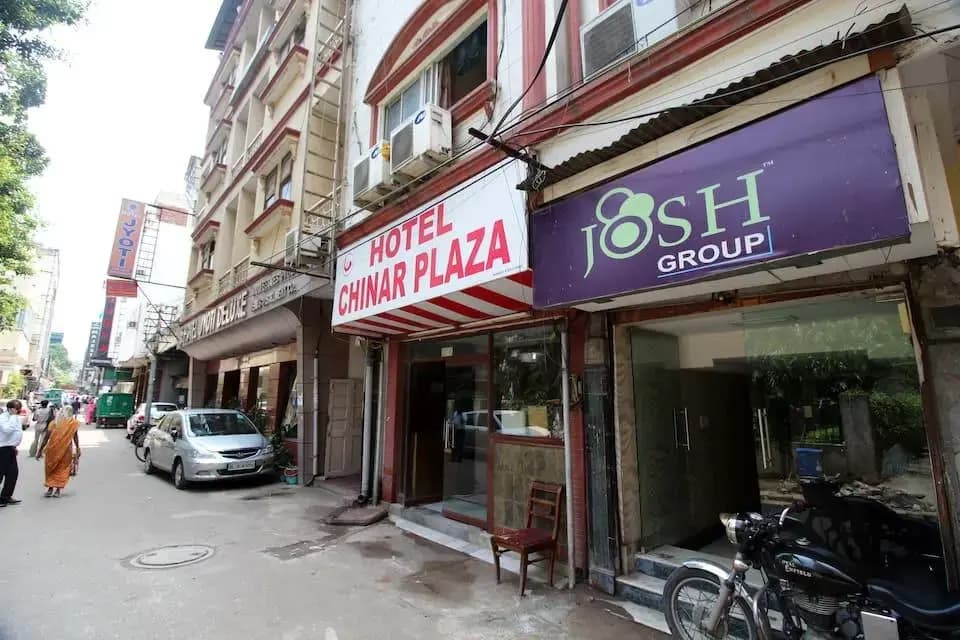 Hotel Chinar Plaza - photo 3