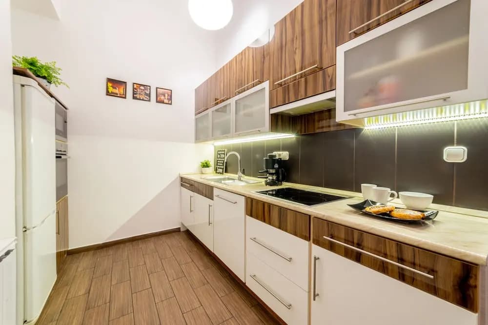 Real Apartments Lovag - photo 18