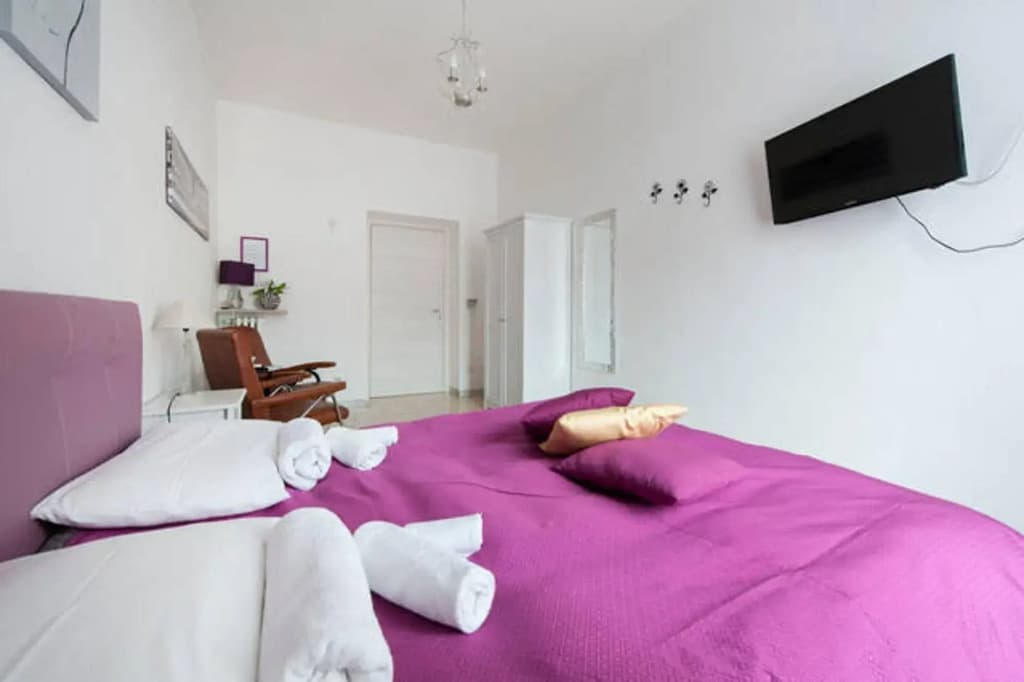 Via Cesena B&B - photo 2