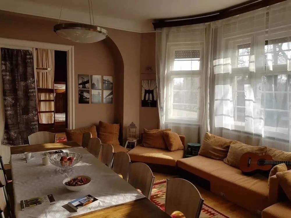 Green Garden Hostel - photo 2