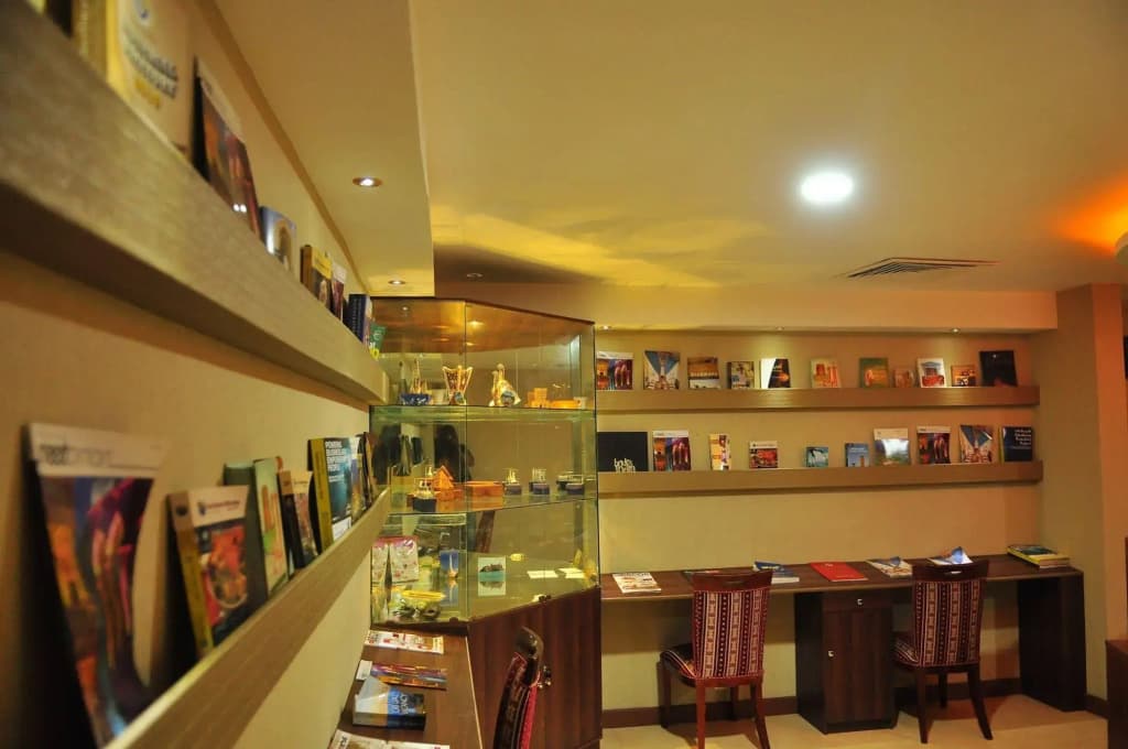 Al Bahjah Hotel - photo 21