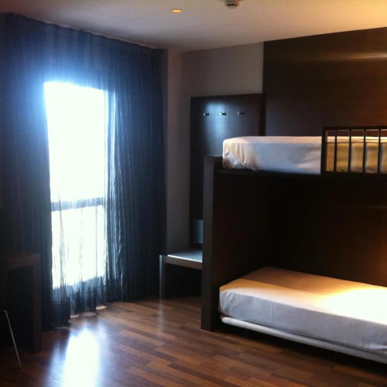 Hotel Tach Madrid Airport - photo 36