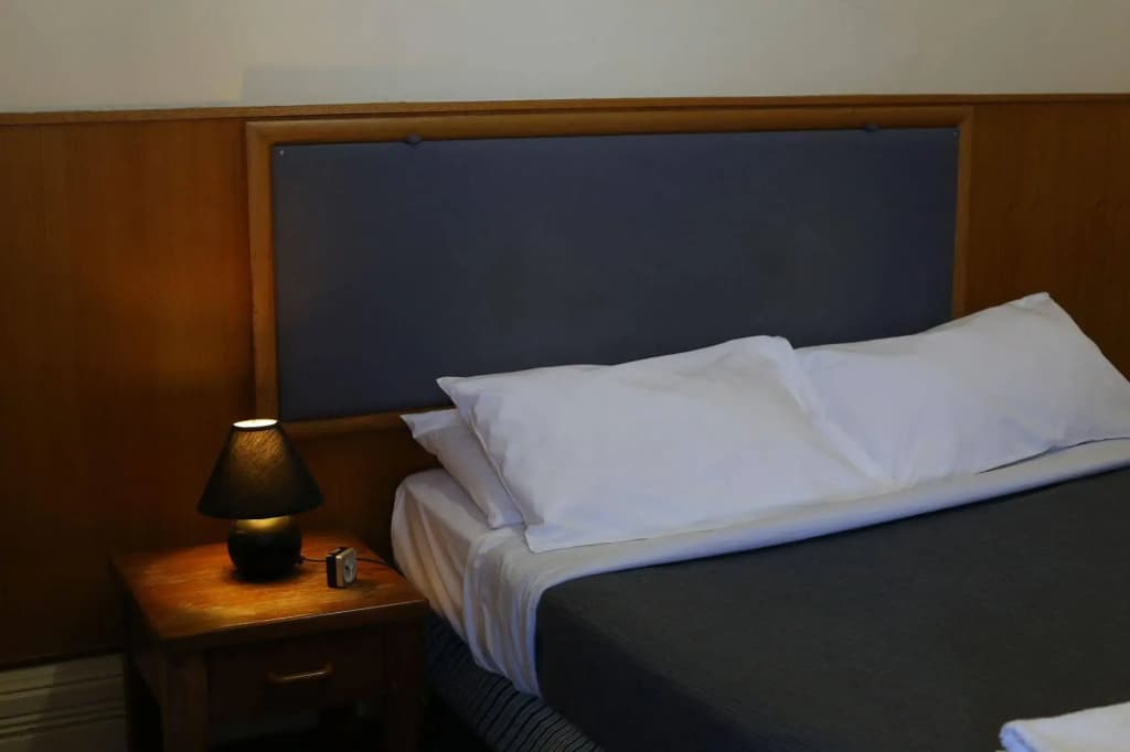 Holiday Lodge Hotel - photo 2