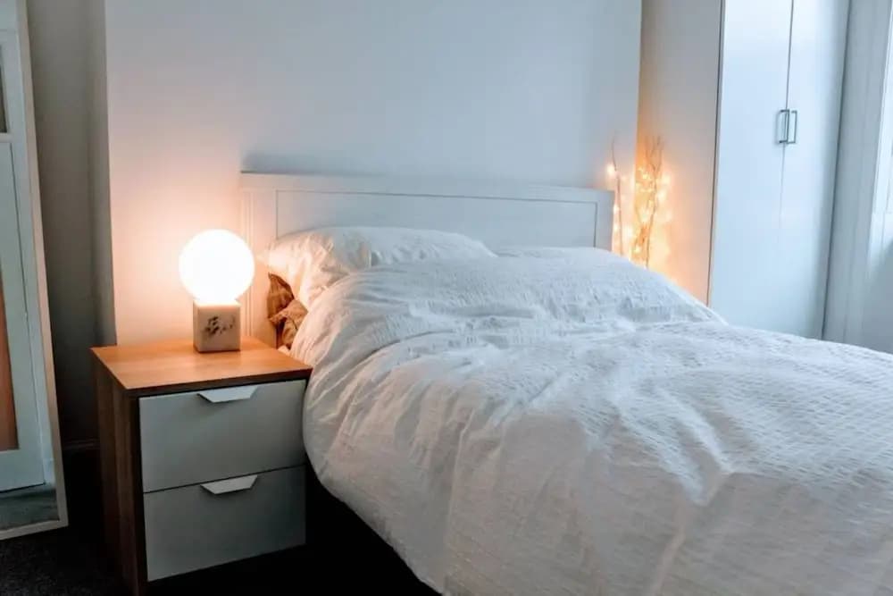 1 Bedroom Apartment Near Arthurs Seat - photo 2