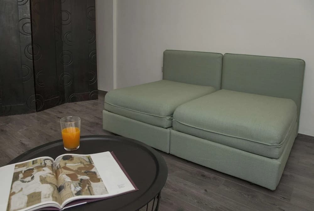 Superb Flat Close to Ancient Agora by GHH - photo 5