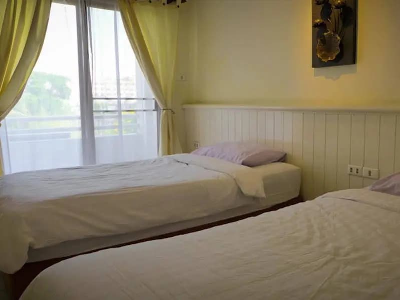Family & Friends Guest House - photo 1