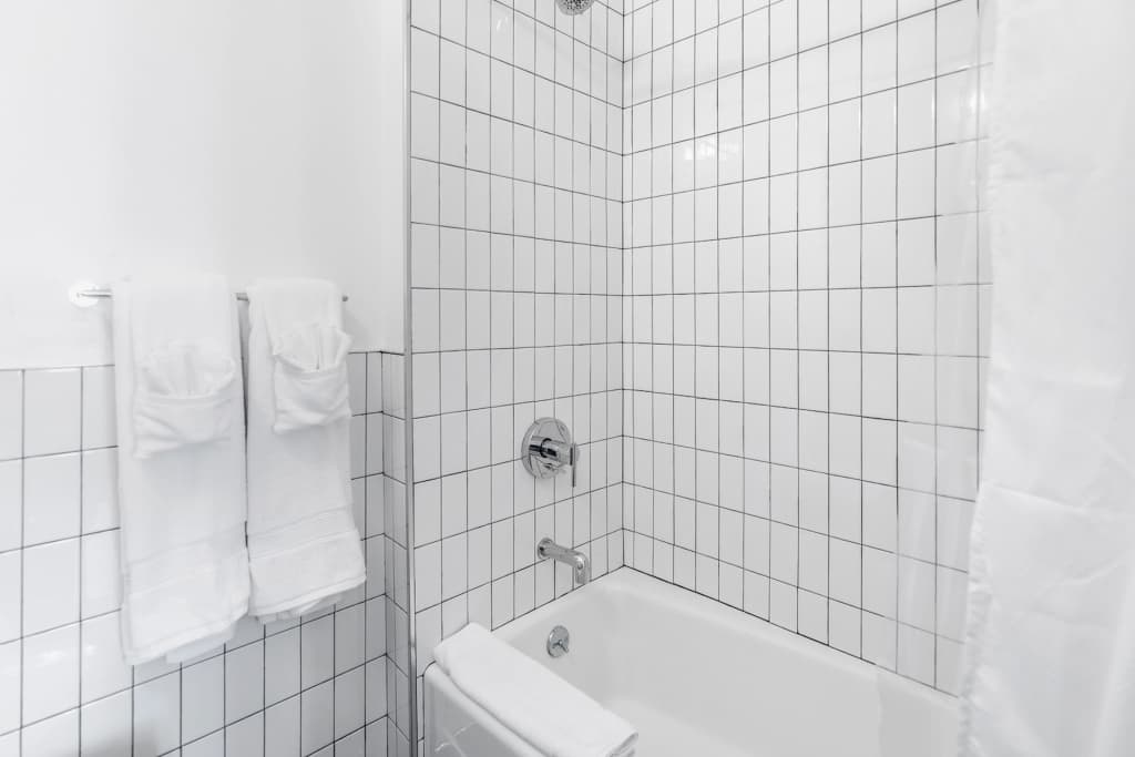 La Monarca Hotel B Unit 502 - photo 9