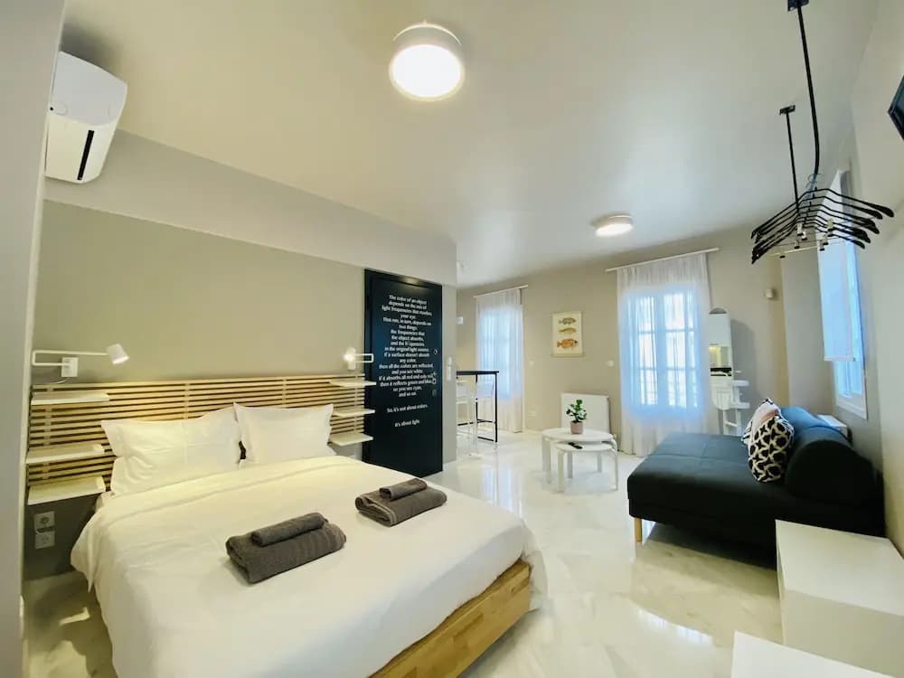 Luxury Studio in Historical Center, Syntagma-Plaka - photo 3