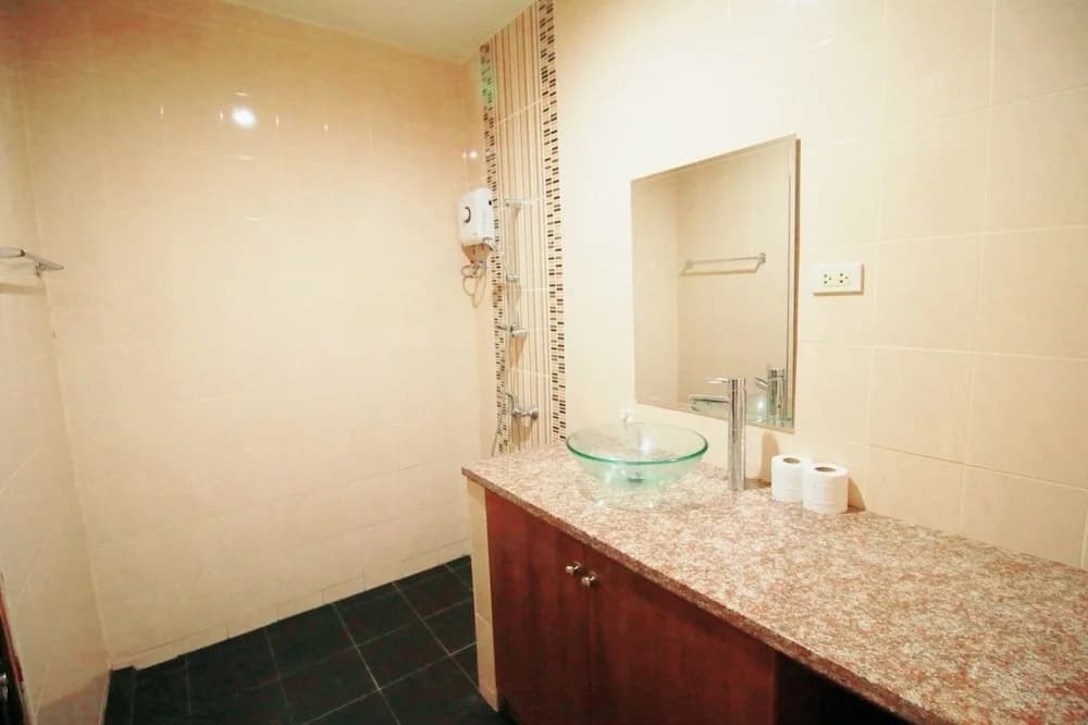 Adare Villa - photo 6