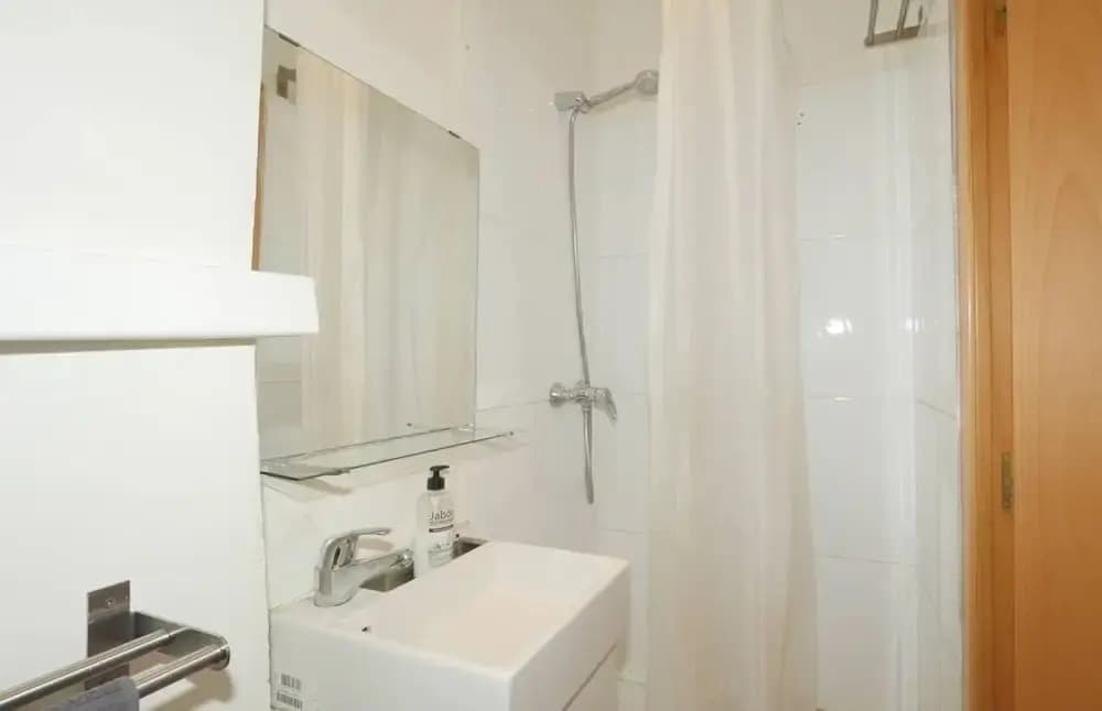 Interior Apt Center 42 El Born - photo 12