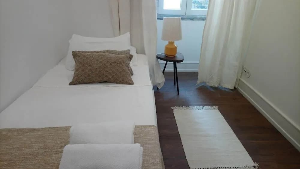Comfortable Apartment in Central Lisbon - photo 9