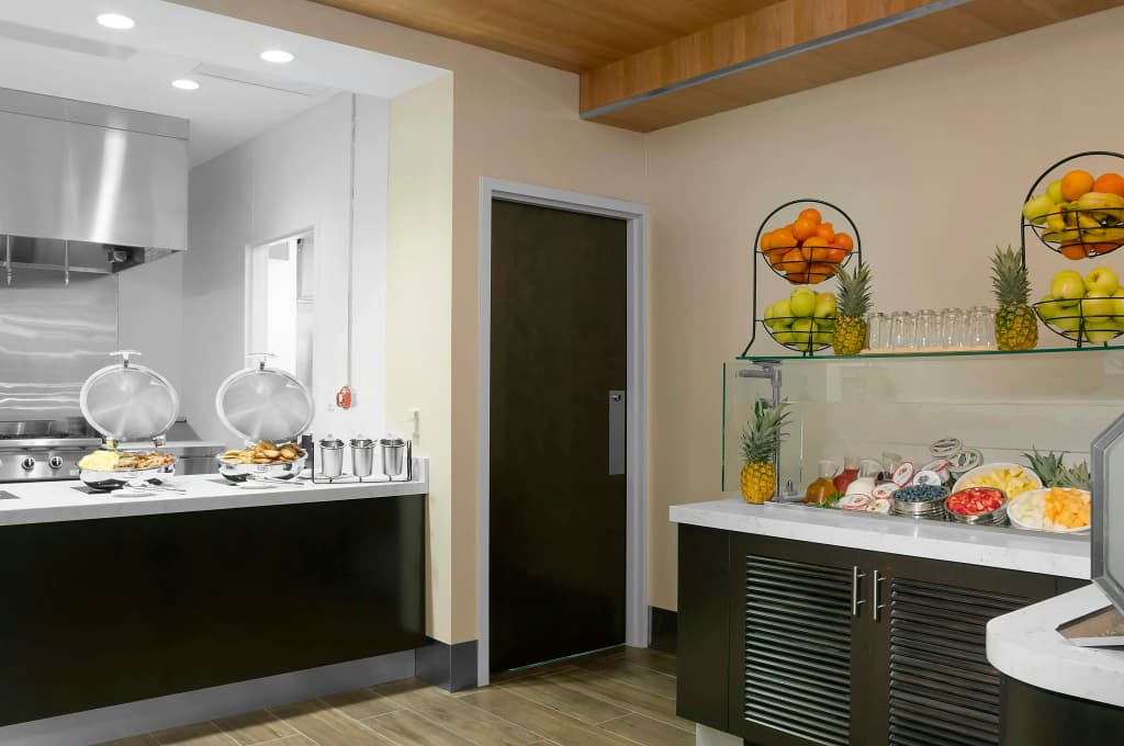 Hilton Garden Inn New York/Times Square Central - photo 38