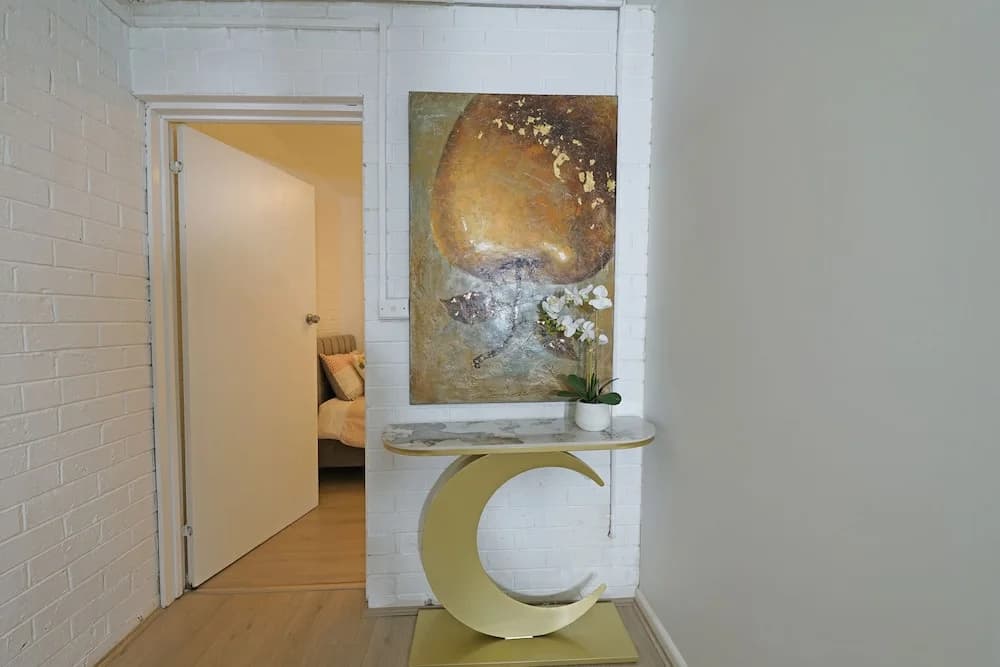 Pet Friendly Ringwood 3BR Home Parking - photo 7