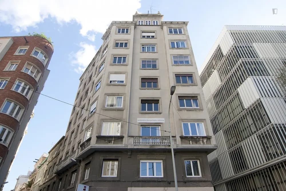 Residencia Universitaria Augusta - photo 1