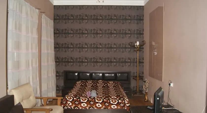 The Godfather Hotel - photo 4