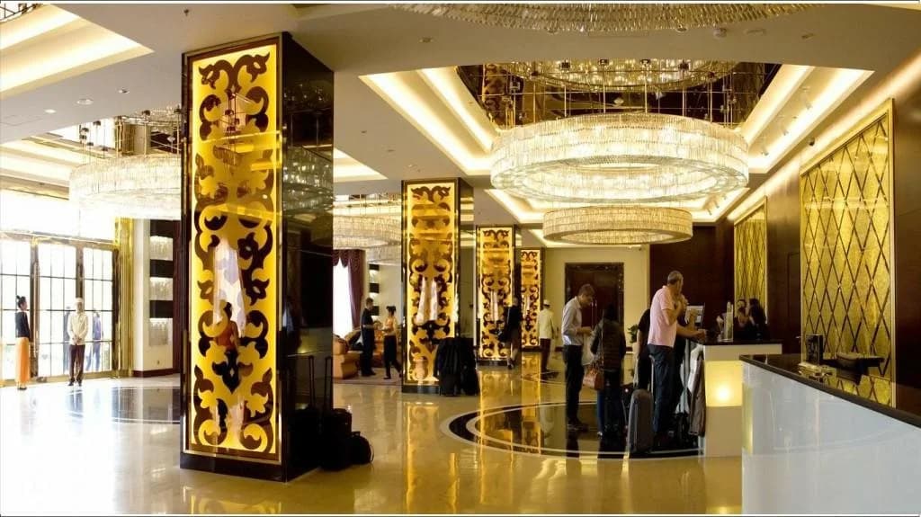 Royal Halong Hotel - photo 2