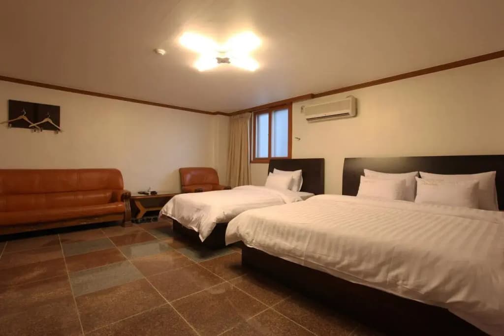Hotel New World - photo 14