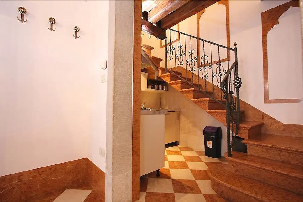 City Apartments - Boteri - photo 8