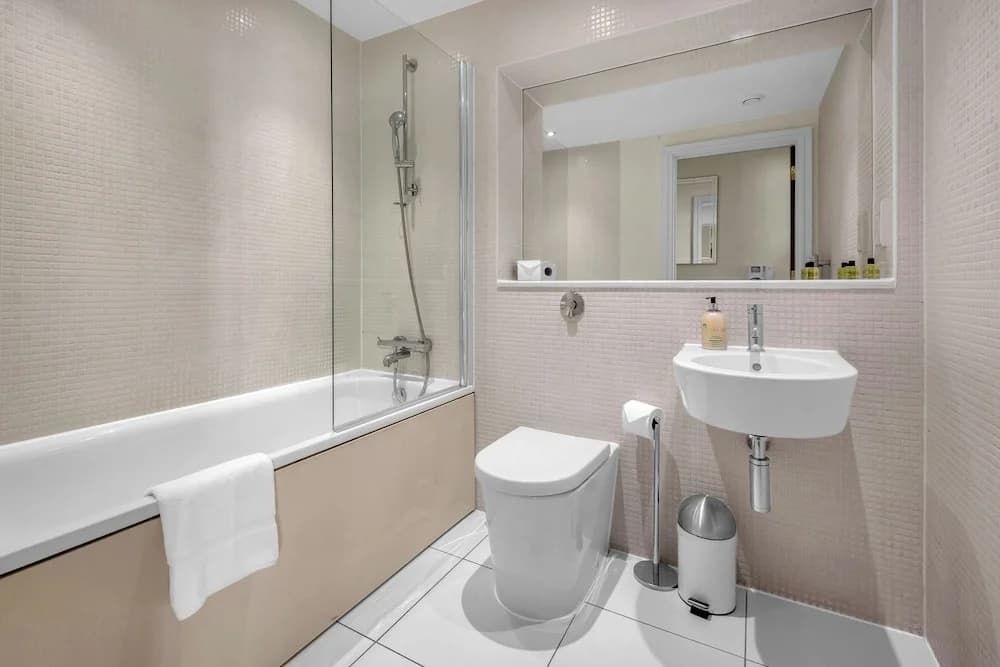 Spacious Serviced Apartments Canary Wharf - photo 9